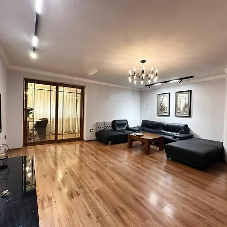 Cozy Retreat In Dubravka * ברטיסלאבה